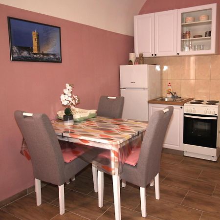 Studio Apartman Maro 센 외부 사진